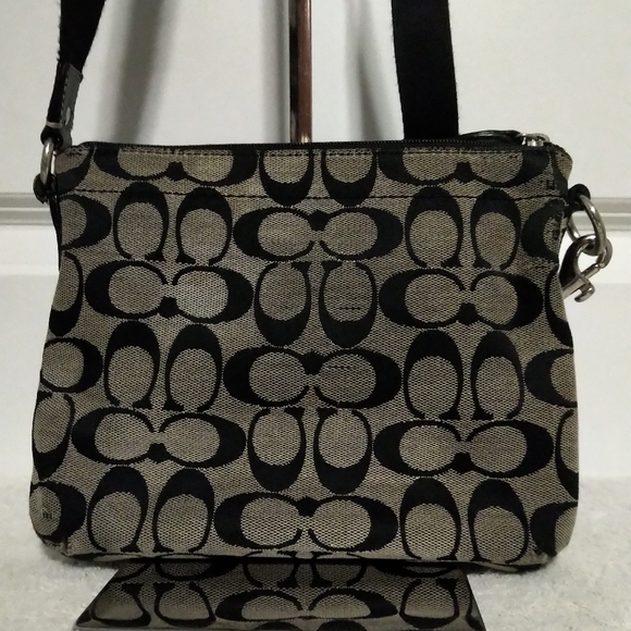 Authentic Coach Crossbody Purse - Picture 6 of 6